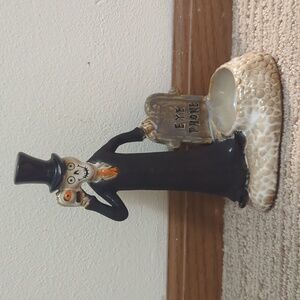 Yankee Candle Black and Tan Skeleton Figurine
